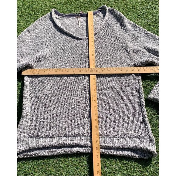 Free People Bright Lights V Neck BOHO black white Sweater sz L - Picture 4 of 7